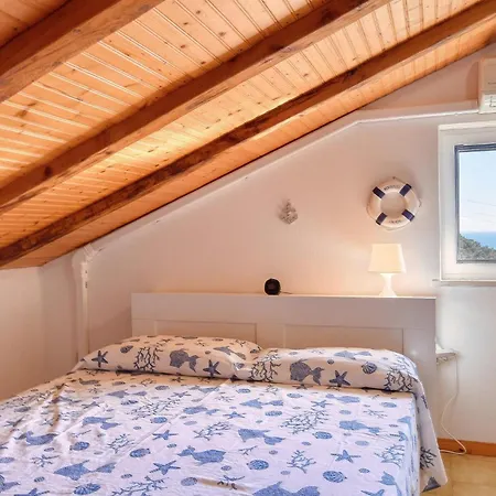 2 Bedroom Stunning Apartment In Moneglia Exterior photo
