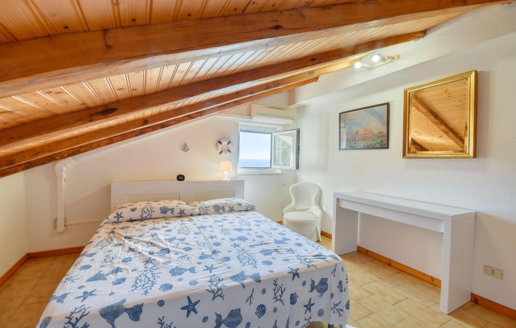 2 Bedroom Stunning In * Moneglia